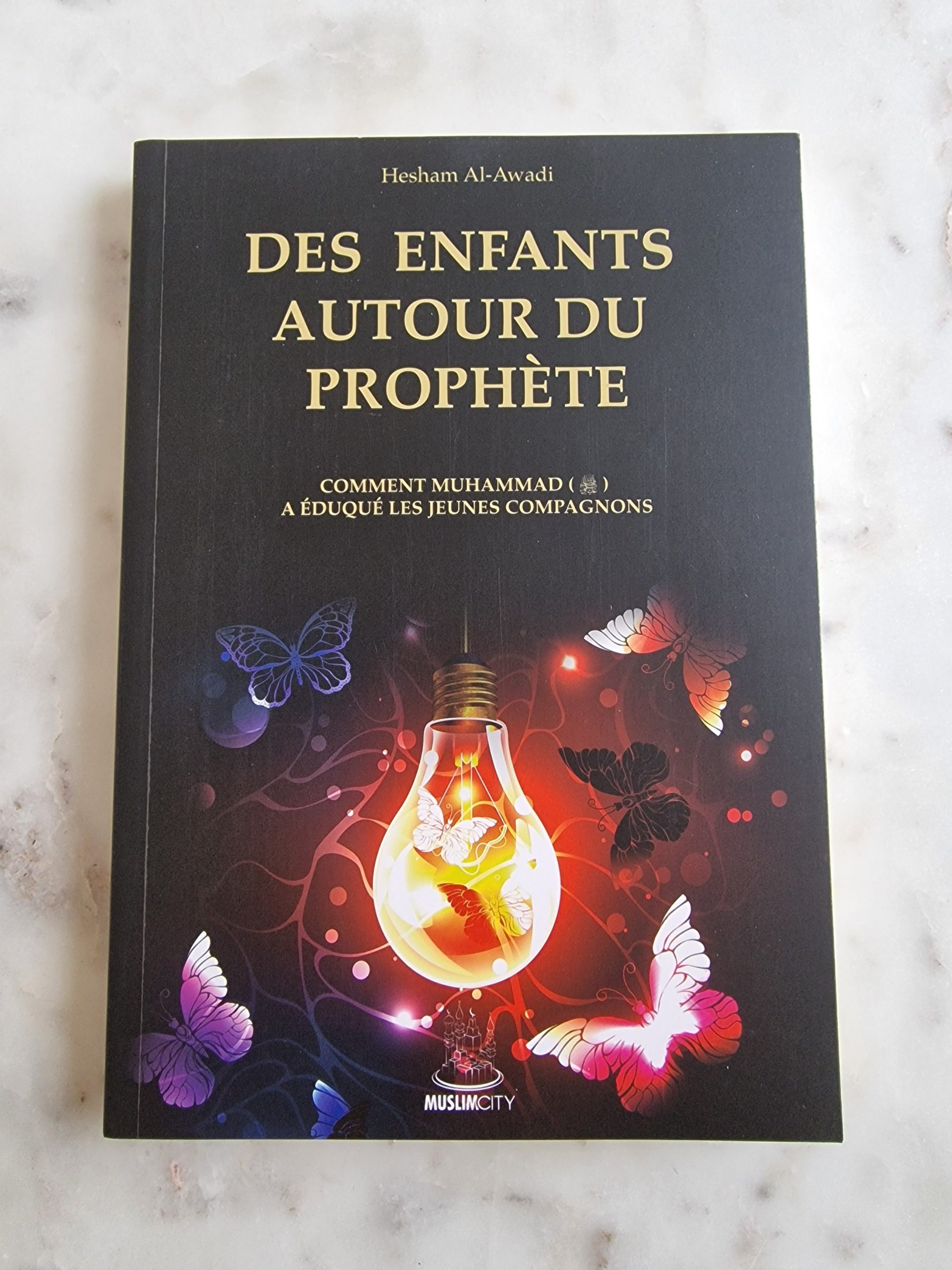 Des enfants autour du Prophète