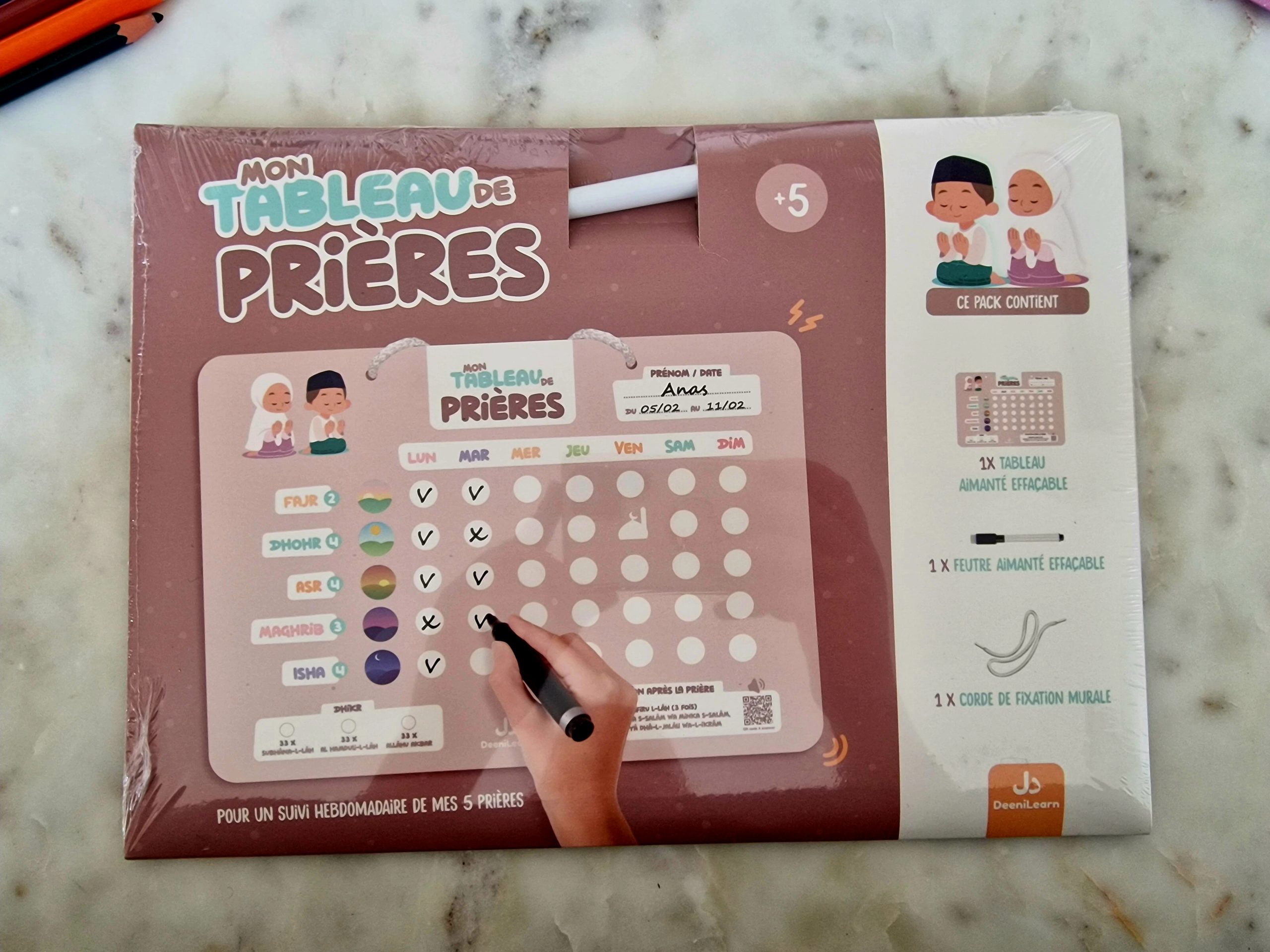 Tableau de prière taupe